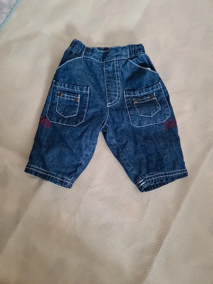 Lot de 13 pantalons et jeans et 2 shorts - photo numéro 5