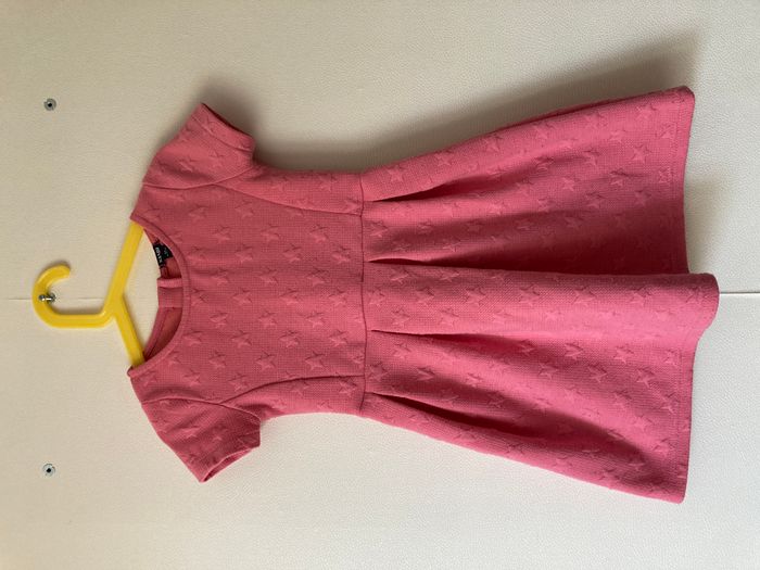 robe été uni avec étoiles