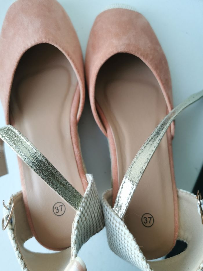 Sandales taille 37 - photo numéro 3