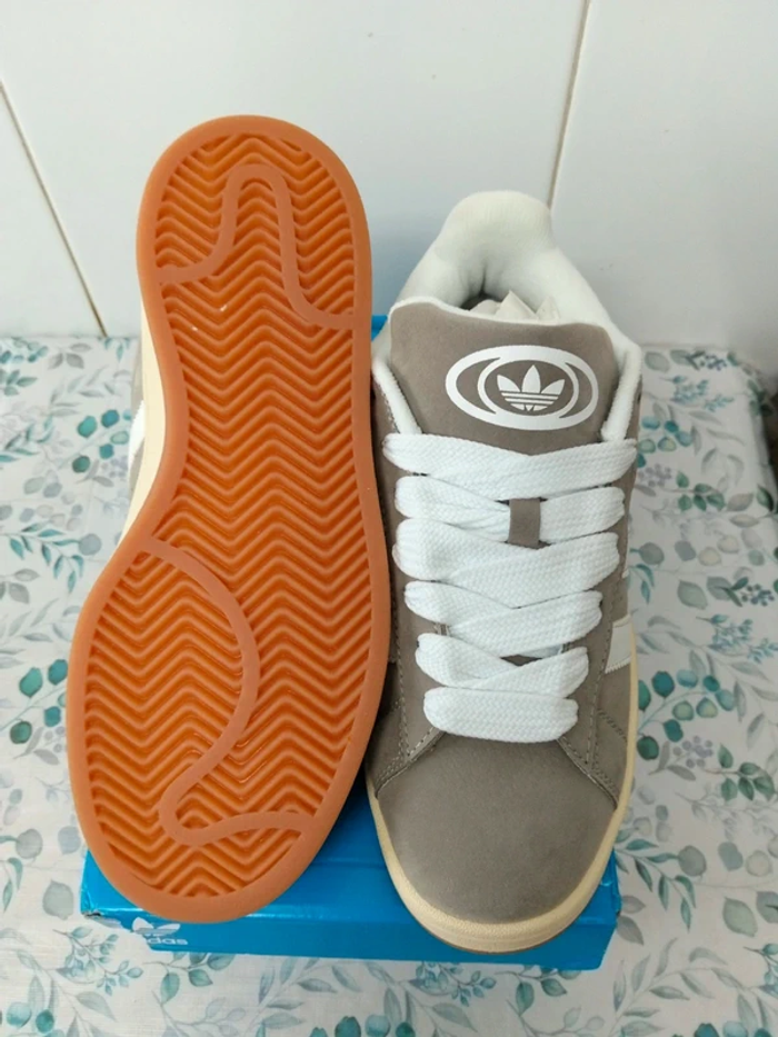 Baskets Adidas Campus 00S taille 41 - photo numéro 5