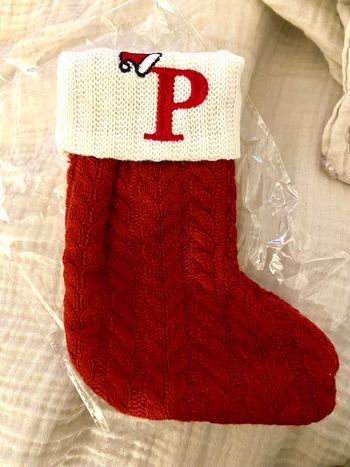 Petite chaussette de Noël  brodé P neuve