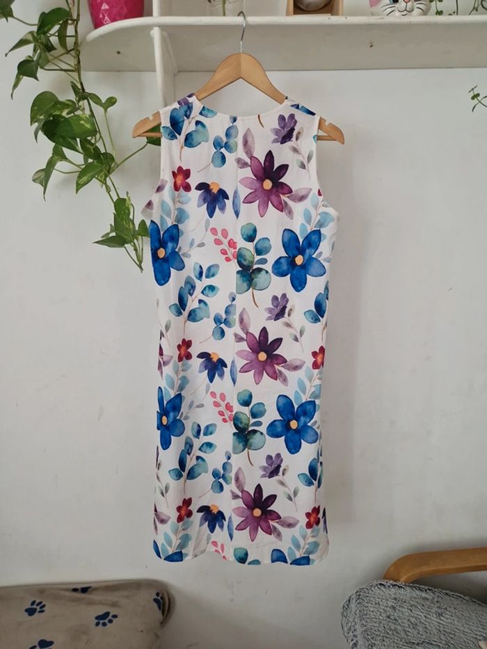 Robe d'été fleurie - photo numéro 2
