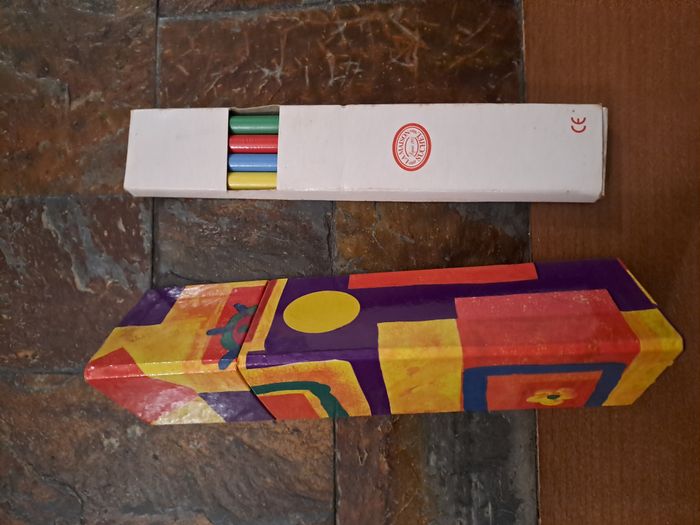 Crayons papier et couleurs - photo numéro 3