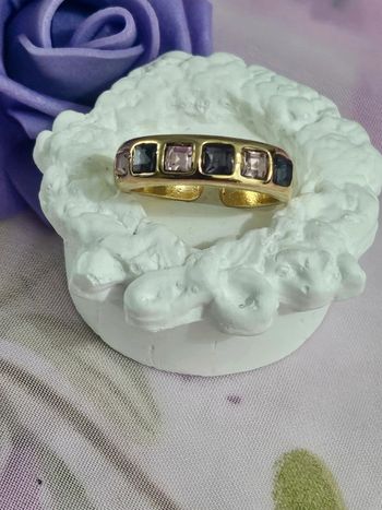 Bague avec ses pierres topaz carrées, acier inoxydable