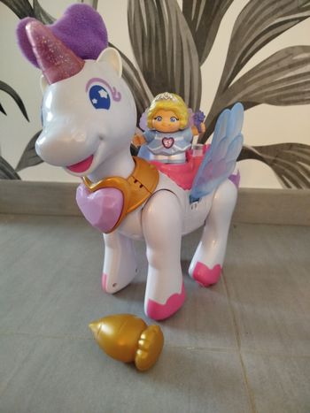 Azalée licorne arc en ciel vtech