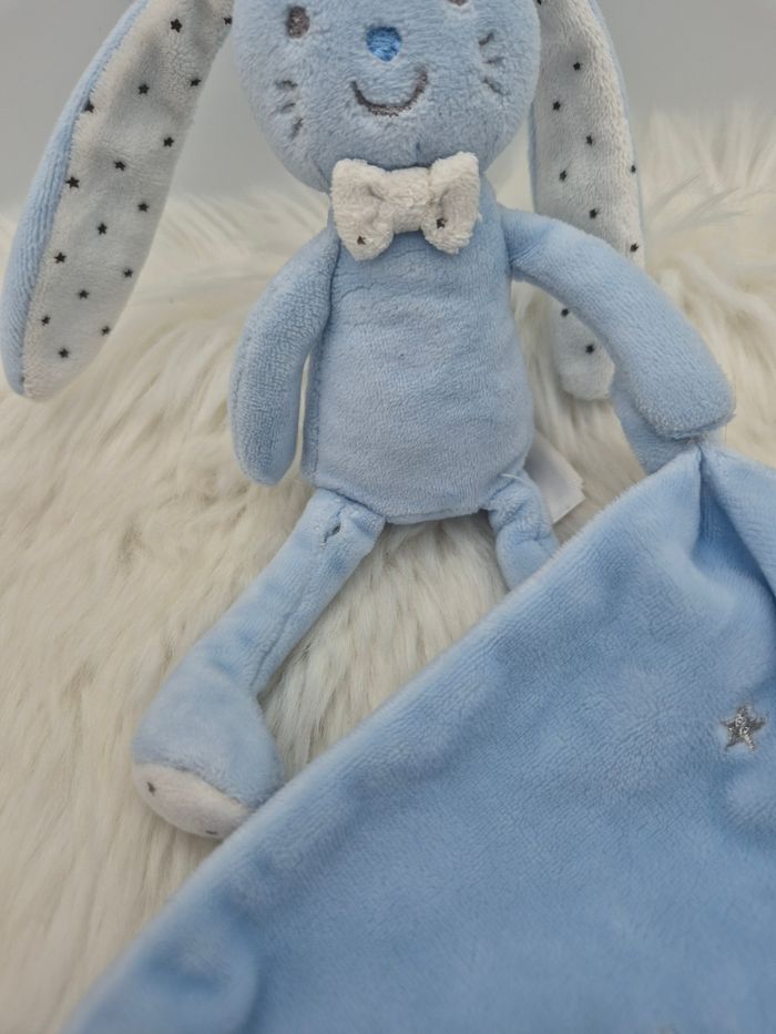 Doudou mouchoir lapin bleu étoiles argentées Tex Baby - photo numéro 4