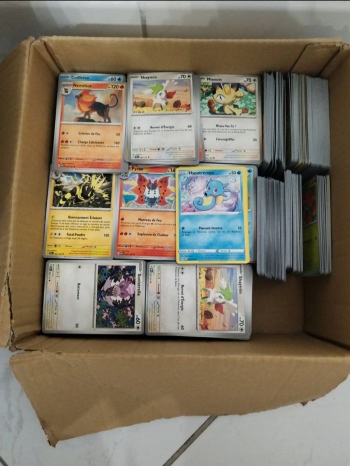 Lot de cartes pokémon