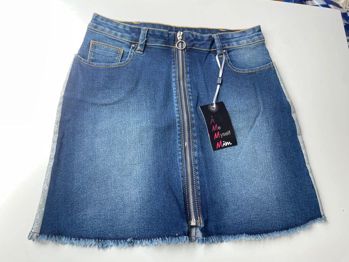 Jupe courte en jean taille 38 Mim