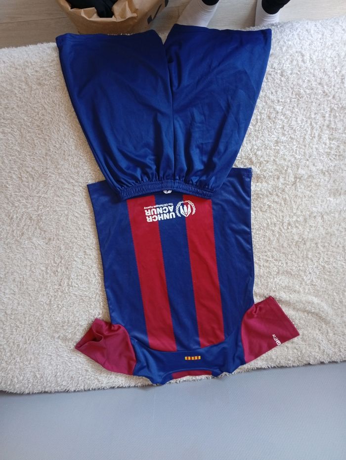 Ensemble maillot et short Barcelone - photo numéro 8