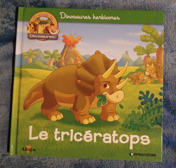 Livre "le tricératops"