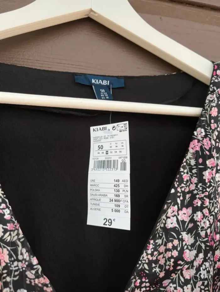 Robe fleurie neuve Kiabi - photo numéro 3