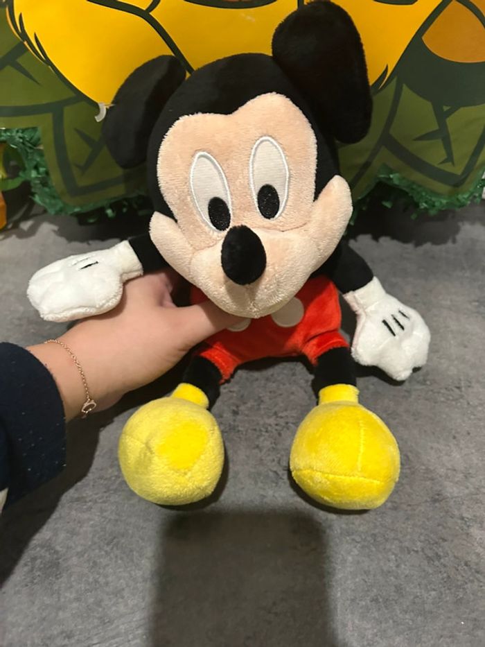 Mickey peluche