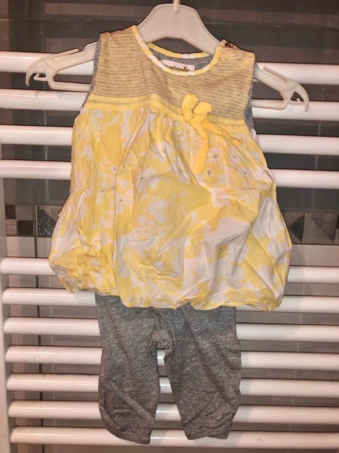 Ensemble Berlingot 12 mois en tbe à 5 euros