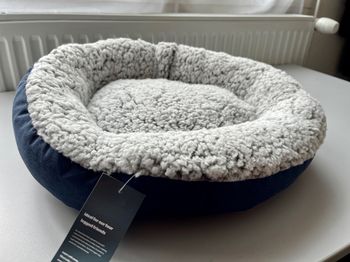 Panier pour petit chien 43 cm de diamètre bleu marine et gris