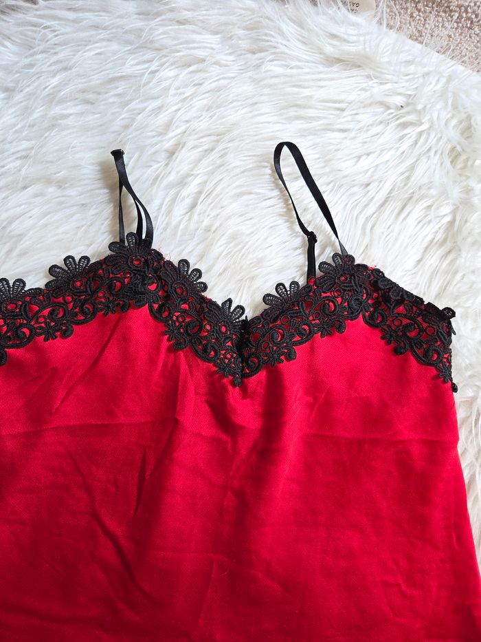 Top rouge - photo numéro 2
