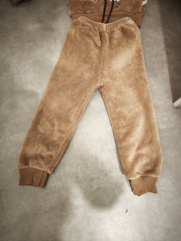 Pyjama deux pièces - photo numéro 3