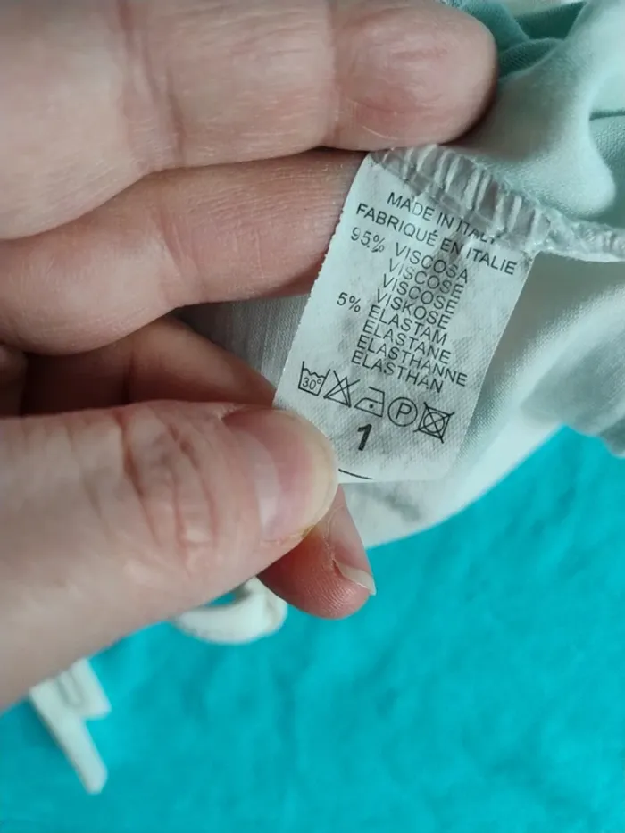 Très belle robe d'été en viscose et élasthanne - photo numéro 3