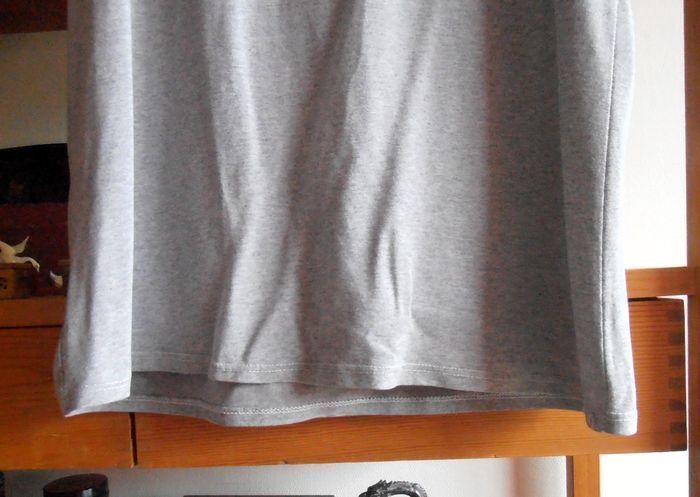 T-shirt gris femme, Vogue (mode, Paris), taille M 38 - photo numéro 5