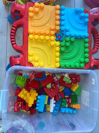 Lot table de construction et legos megablock