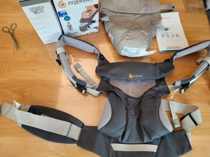 Porte-bébé ergobaby 360 cool air mesh avec reducteur - photo numéro 2