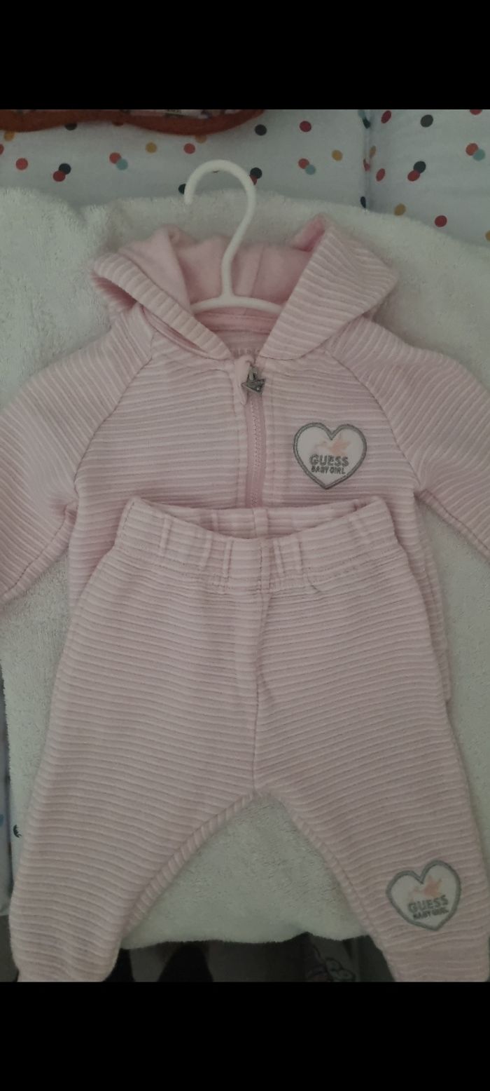 Lot vêtements bébé kenzo Marc Jacobs et guess - photo numéro 3