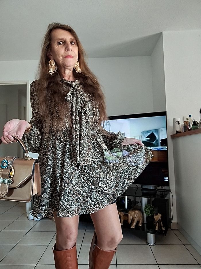 Robe 👗 façon reptile ZARA - photo numéro 2