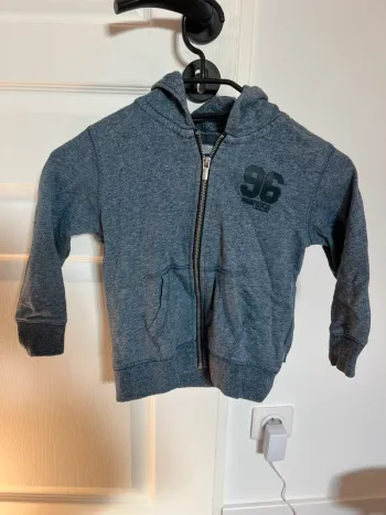 Gilet à capuche