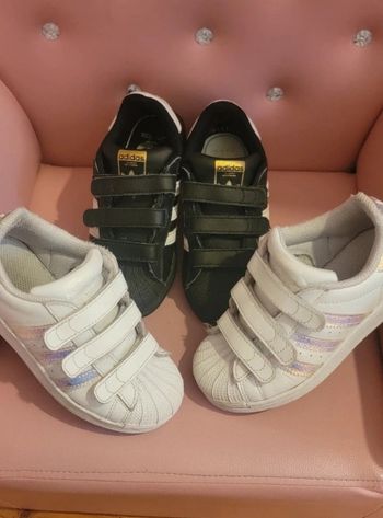 Lot baskets adidas superstar p29