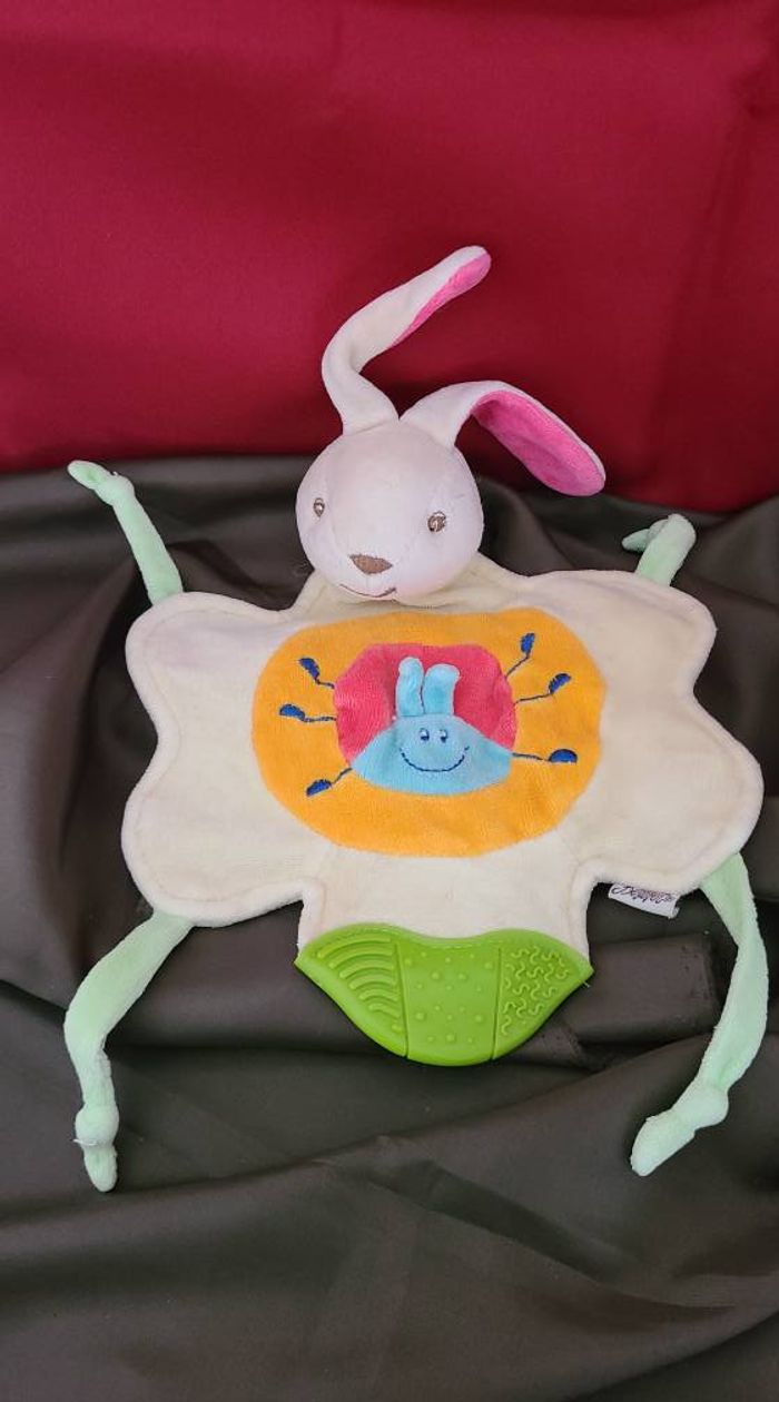 Doudou Bestever D'activités Lapin Plat Jaune Vert Orange Dentition Coccinelle