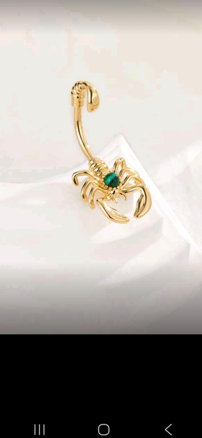 Piercing nombril gold ✨️ 🦂 malachite - photo numéro 1