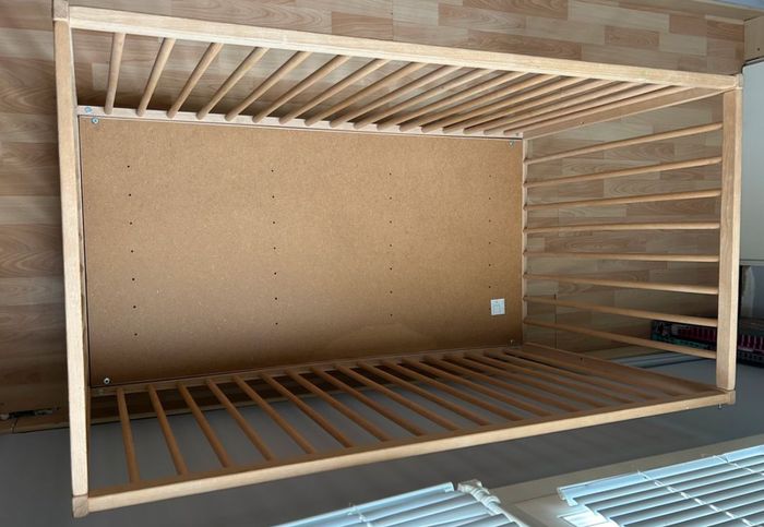 Lit en bois à barreaux + matelas - photo numéro 4