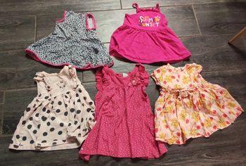 Lot robes 6 mois