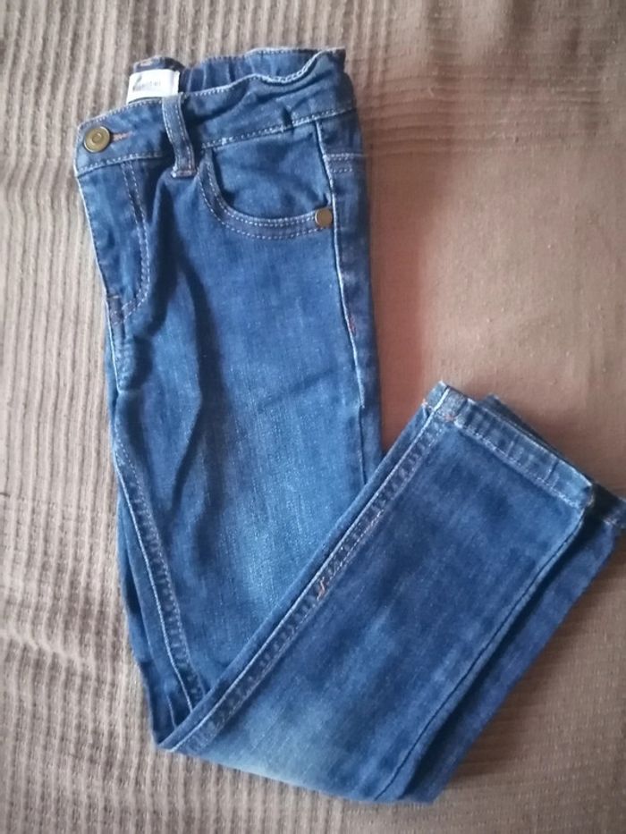 Jeans fille 5 ans - photo numéro 2