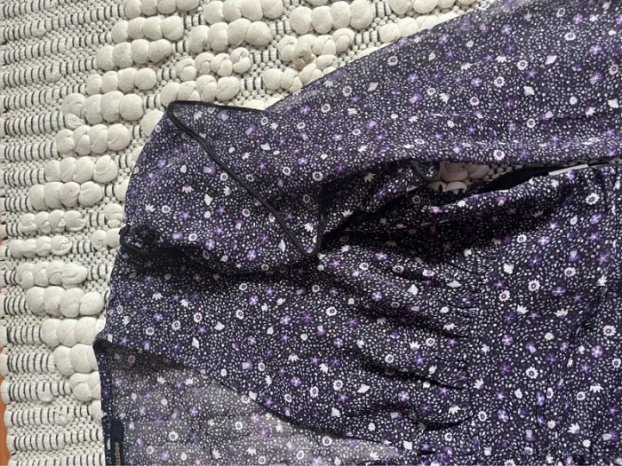 Blouse violette fleurie Bizzbee - photo numéro 3