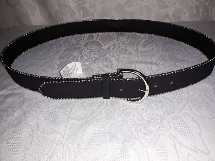 Faby27800 Ceinture femme suédine couleurs : noir et brillant