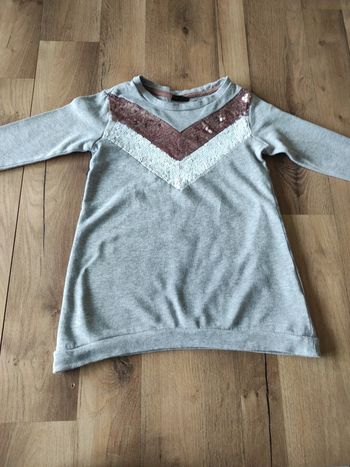 Robe pull influx étiqueté 5 ans mais taille 3 ans !