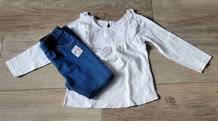 Ensemble t-shirt manches longues et legging effet jeans  taille 36 mois