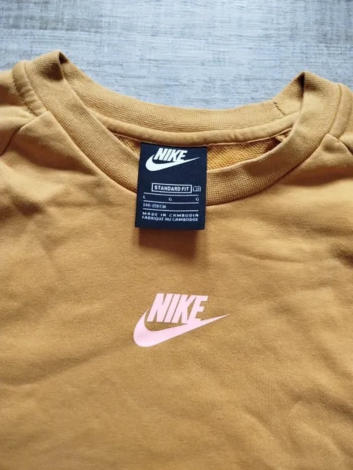 Sweat nike 10 ans - photo numéro 2