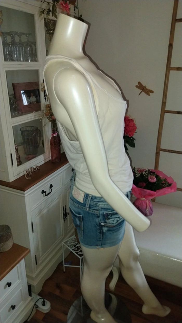 Short en jean by Le Temps des Cerises très bon état Taille 25 - photo numéro 10