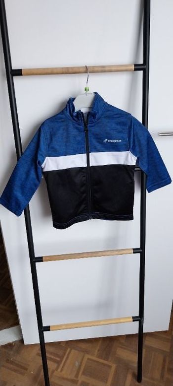 Veste de survêtement taille 3 ans