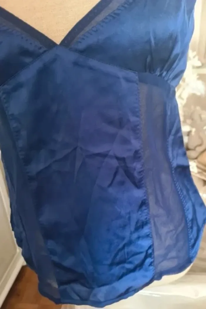 Top bleu satiné H & M Taille 42 Neuf - photo numéro 3