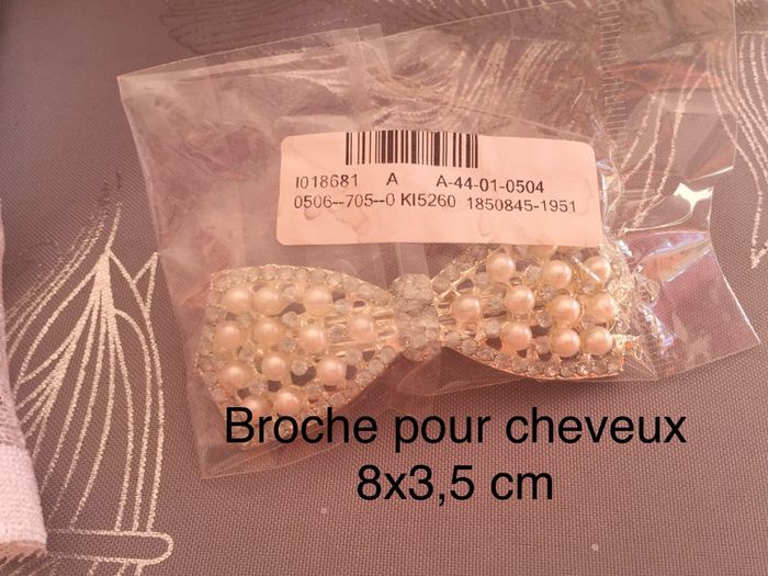 Broche pour cheveux Strass + perles