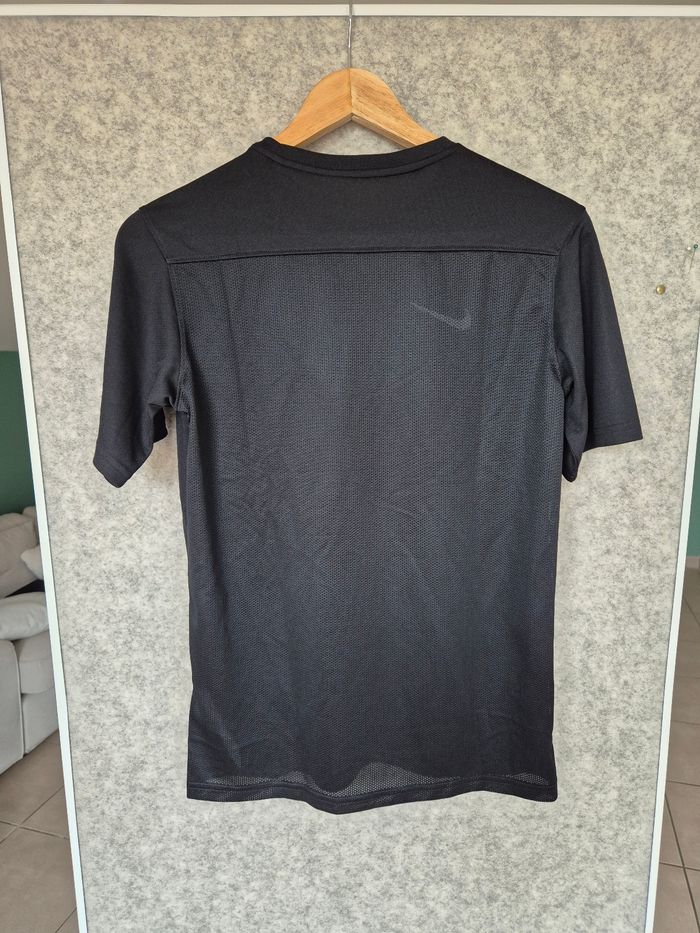 Maillot de sport - photo numéro 2