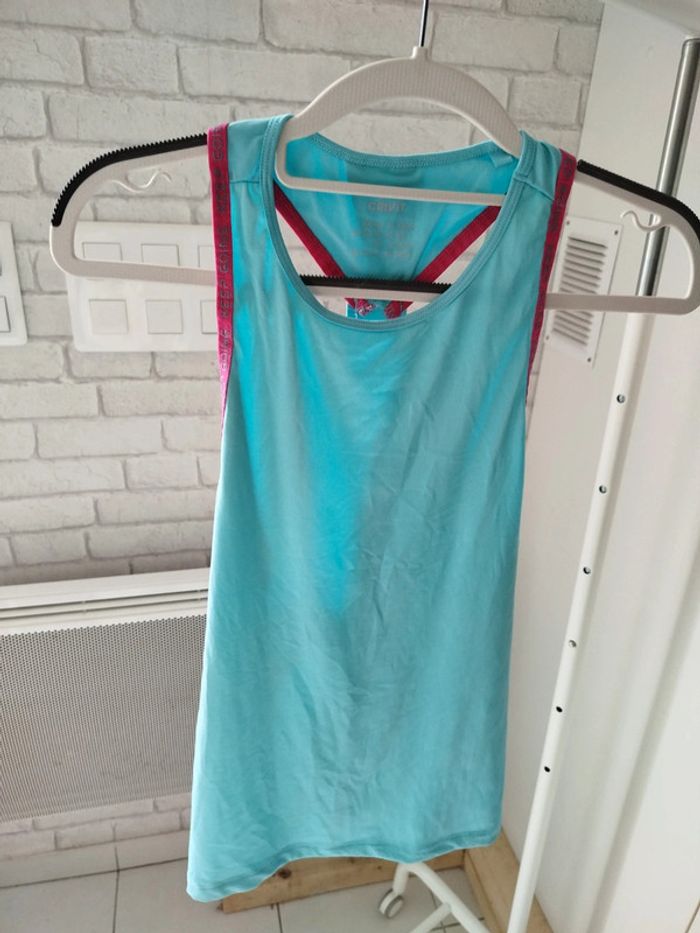 Haut de sport taille 36