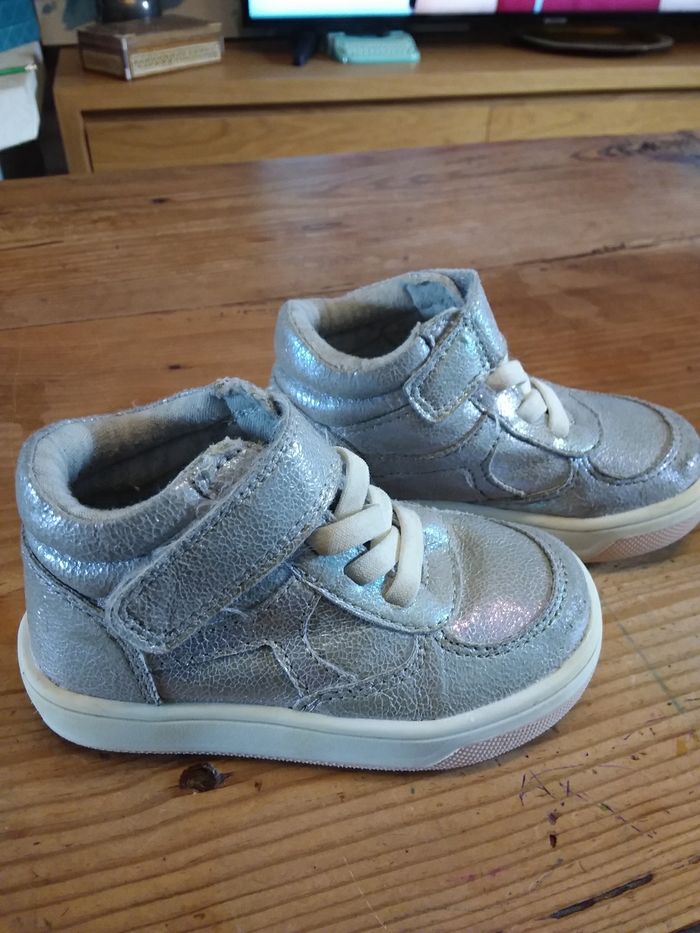 Chaussures chaudes et montantes pointure 21 - photo numéro 4