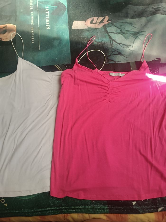 Lot de 2 tops - photo numéro 2