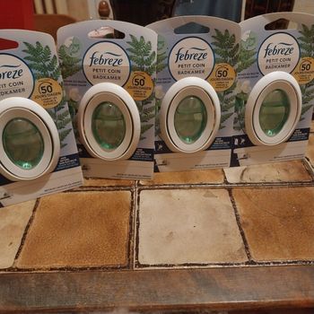 Lot de 4 febrezes petits coins neuf rosée du matin