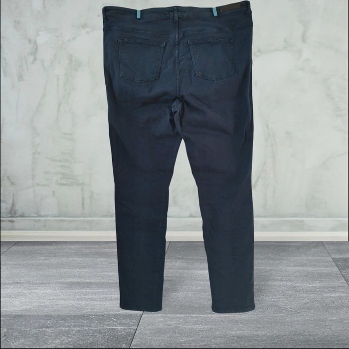 Jean femme T 50( voir mensurations en photo 😊) Yesta - photo numéro 2