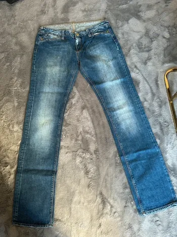 Jean Le Temps des Cerises W32 en tres bon etat