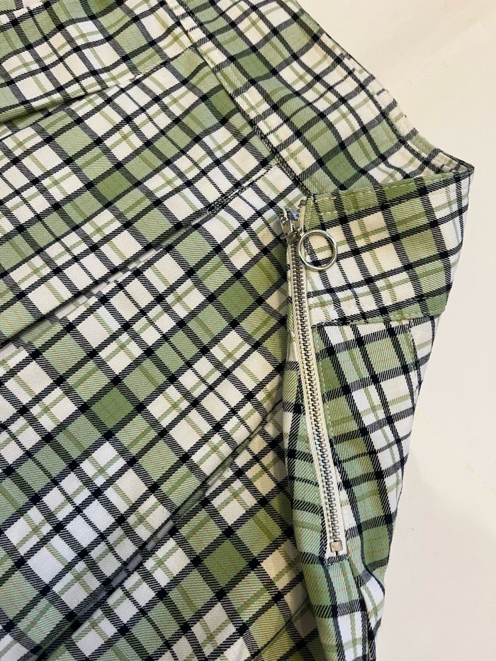 Jupe plissée courte à carreaux verte bershka taille xs - photo numéro 5